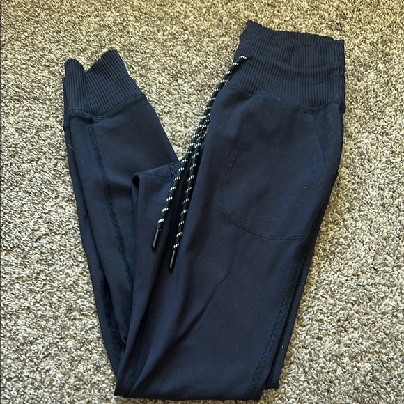 Women’s Avalanche Black Joggers - Picture 1 of 4